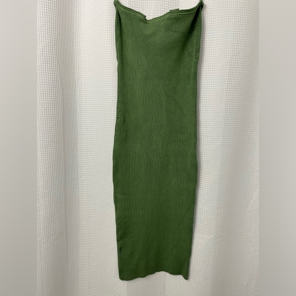 Green Ribbed Bodycon Dress - Picture 7 of 7
